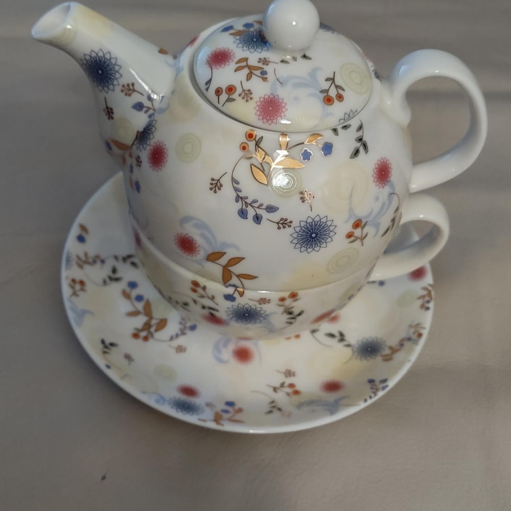 Floral Ceramic Teapot and Cup Set